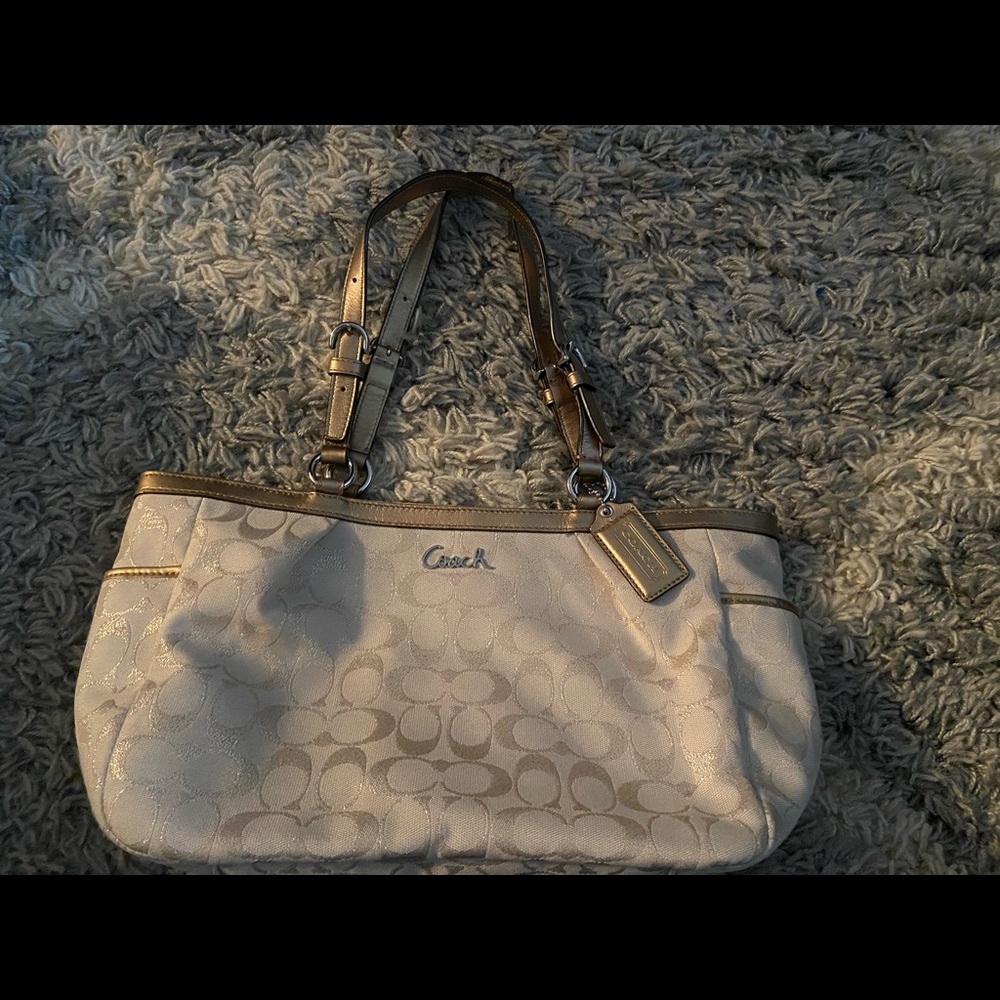 Vintage Coach tote - Picture 2 of 6